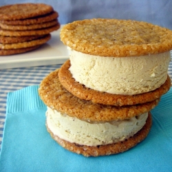 Spice Cookie Ice Cream Sandwiches