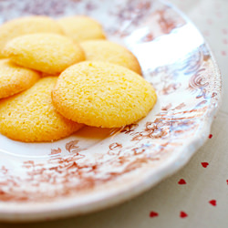 Yummy Lemon Polenta Cookies