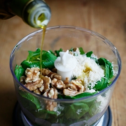 Basil & Walnut Pesto