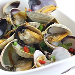 Steamed Clams With Rice Wine