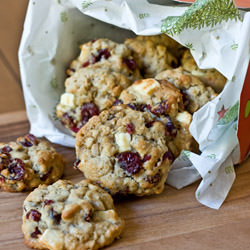 Oatmeal Cranberry White Choc Cookie