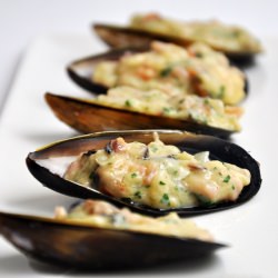 Tapas: Stuffed Mussels