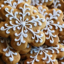 Soft and Spicy Gingerbread Cookies