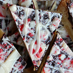 Chocolate Peppermint Bark Cookies