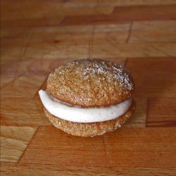 Ginger Spice Sandwich Cookies