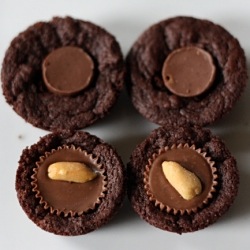 Chocolate Mini Cups