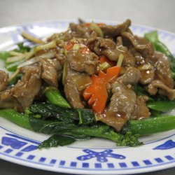 Stir-Fried Gai Lan with Beef