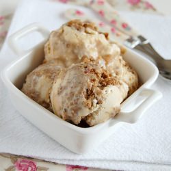 Apple Crumble Ice Cream