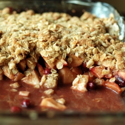 Apple Cranberry Oat Crumble