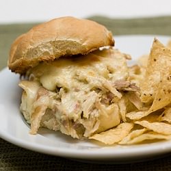 Pulled Chicken Suiza Sammies