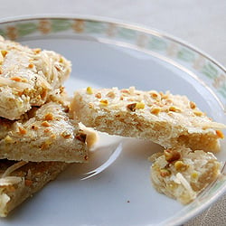 Sweet Cardamom Crackers