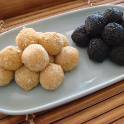 Injeolmi (Korean rice cakes)