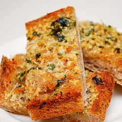 Classic Herbed Garlic Bread