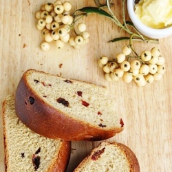 Fruity Saffron Bread