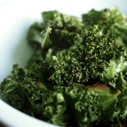 Spicy, Crispy Kale Chips