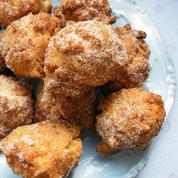 Zeppole (Italian doughnuts)