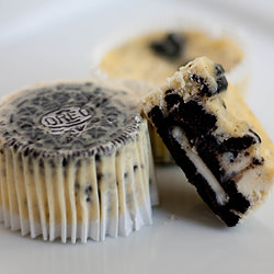 Cookies & Cream Cheesecake Cupcakes