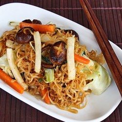 Vegetable Stir Fry with Noodles