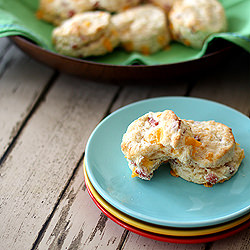 Flaky Biscuits with Cheddar and Ham