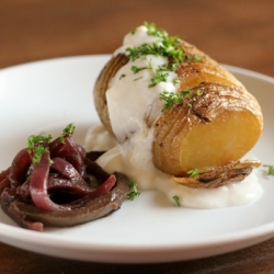 Potatoes with Garlic Yogurt