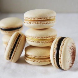 Macaron, Pierre Herme style!