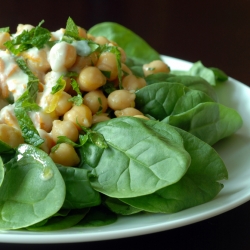 Chickpea and Spinach Salad