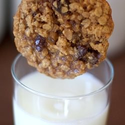 Oatmeal Raisin Cookies