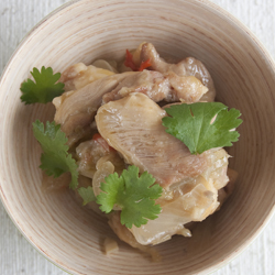 Stir-fried Chicken with lemongrass