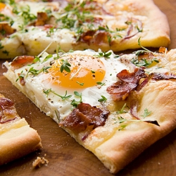 Breakfast Pizza