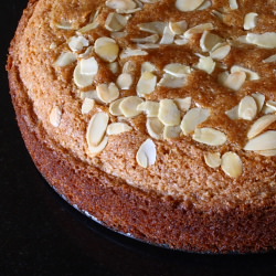 Wholemeal Honey and Almond Cake