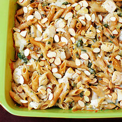 Chicken, Spinach & Almond Pasta