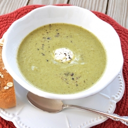 “Creamy” Broccoli Soup