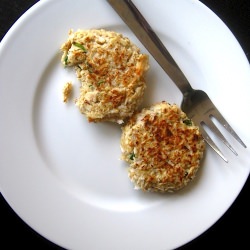 Easy Peasy Tuna Cakes