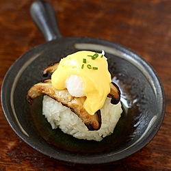 Quail Eggs Benedict