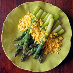 Jumbo Asparagus with Sauce Mimosa