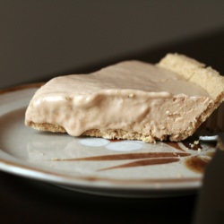 PB & Hazelnut Frozen Cream Pie