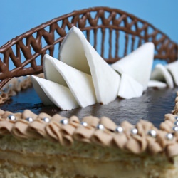 Sydney Opera House (Opera) Cake