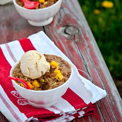 Rhubarb Mango Crumble