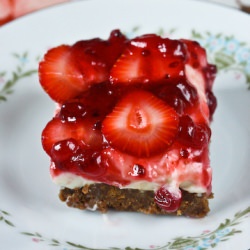 No-Bake Strawberry Mascarpone Bars