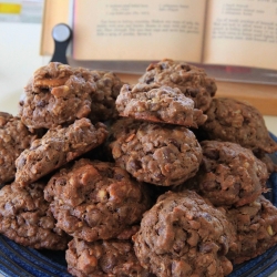 Cocoa Walnut Mini-Cakes