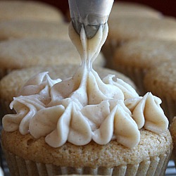 Snickerdoodle Cupcakes