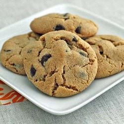 Flourless Peanut-Chocolate Cookies