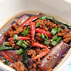 Eggplant with Minced Meat