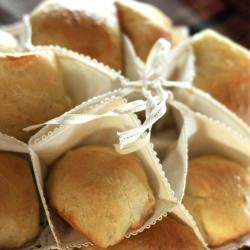 Country Dinner Rolls