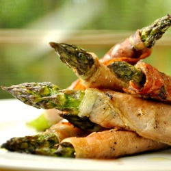 Prosciutto-Wrapped Asparagus