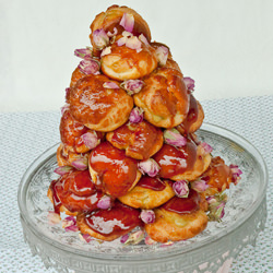 Croquembouche