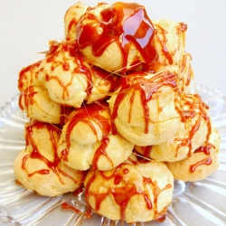 Croquembouche