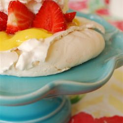 Pavlova w/ Strawberries