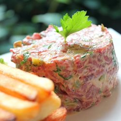 Steak Tartare et Frites….