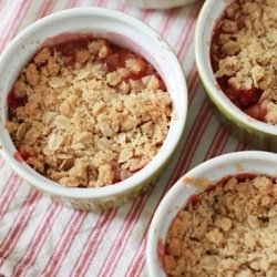 Individual Strawberry Rhubarb Crisp